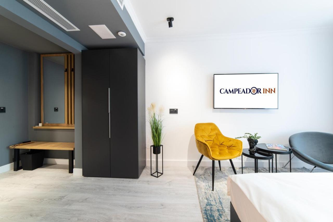 Campeador Inn Cluj-Napoca Exteriör bild
